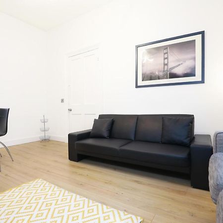 Stunning Modern 3 Bedroom Apartment Edinburgh Dış mekan fotoğraf