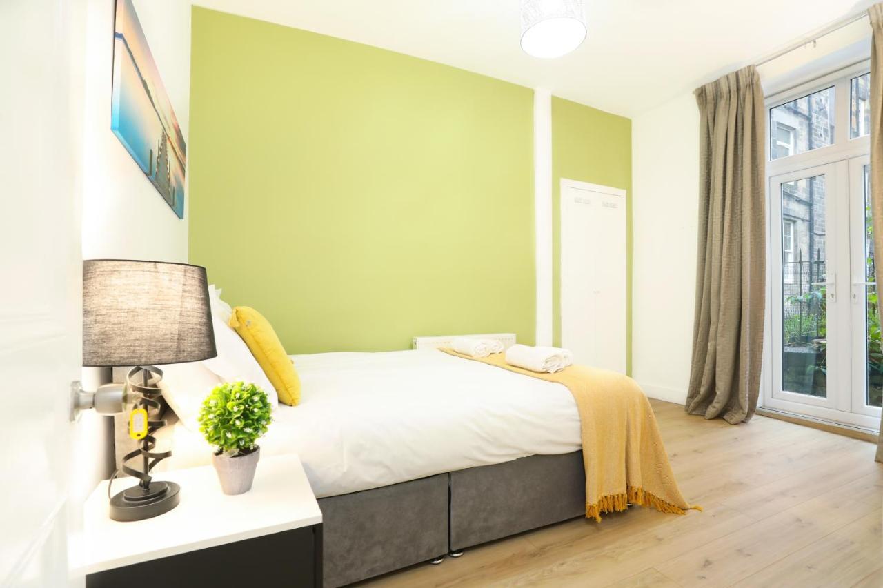 Stunning Modern 3 Bedroom Apartment Edinburgh Dış mekan fotoğraf