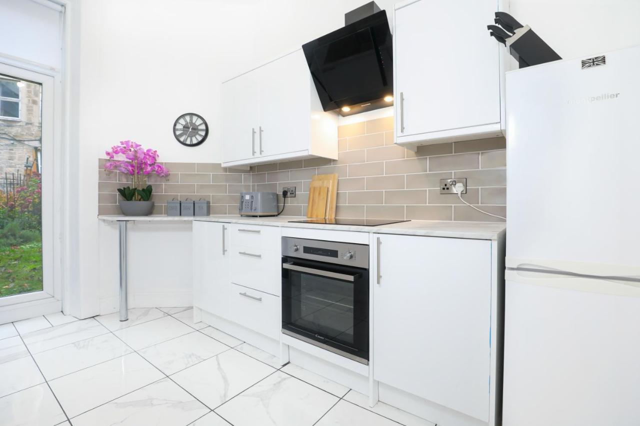 Stunning Modern 3 Bedroom Apartment Edinburgh Dış mekan fotoğraf