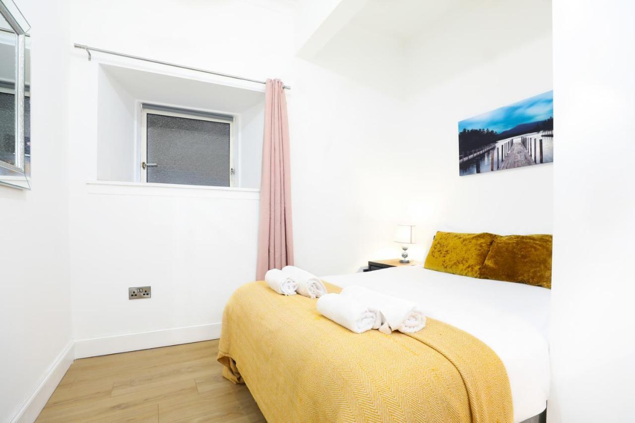 Stunning Modern 3 Bedroom Apartment Edinburgh Dış mekan fotoğraf