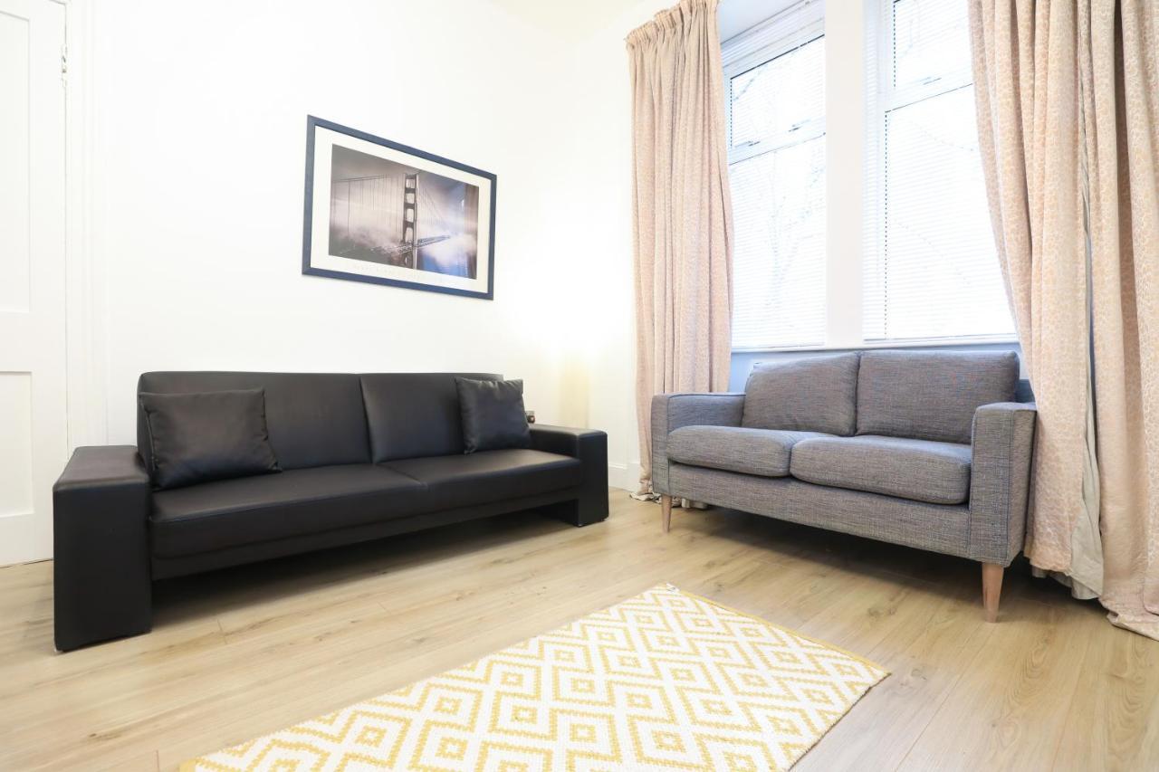Stunning Modern 3 Bedroom Apartment Edinburgh Dış mekan fotoğraf