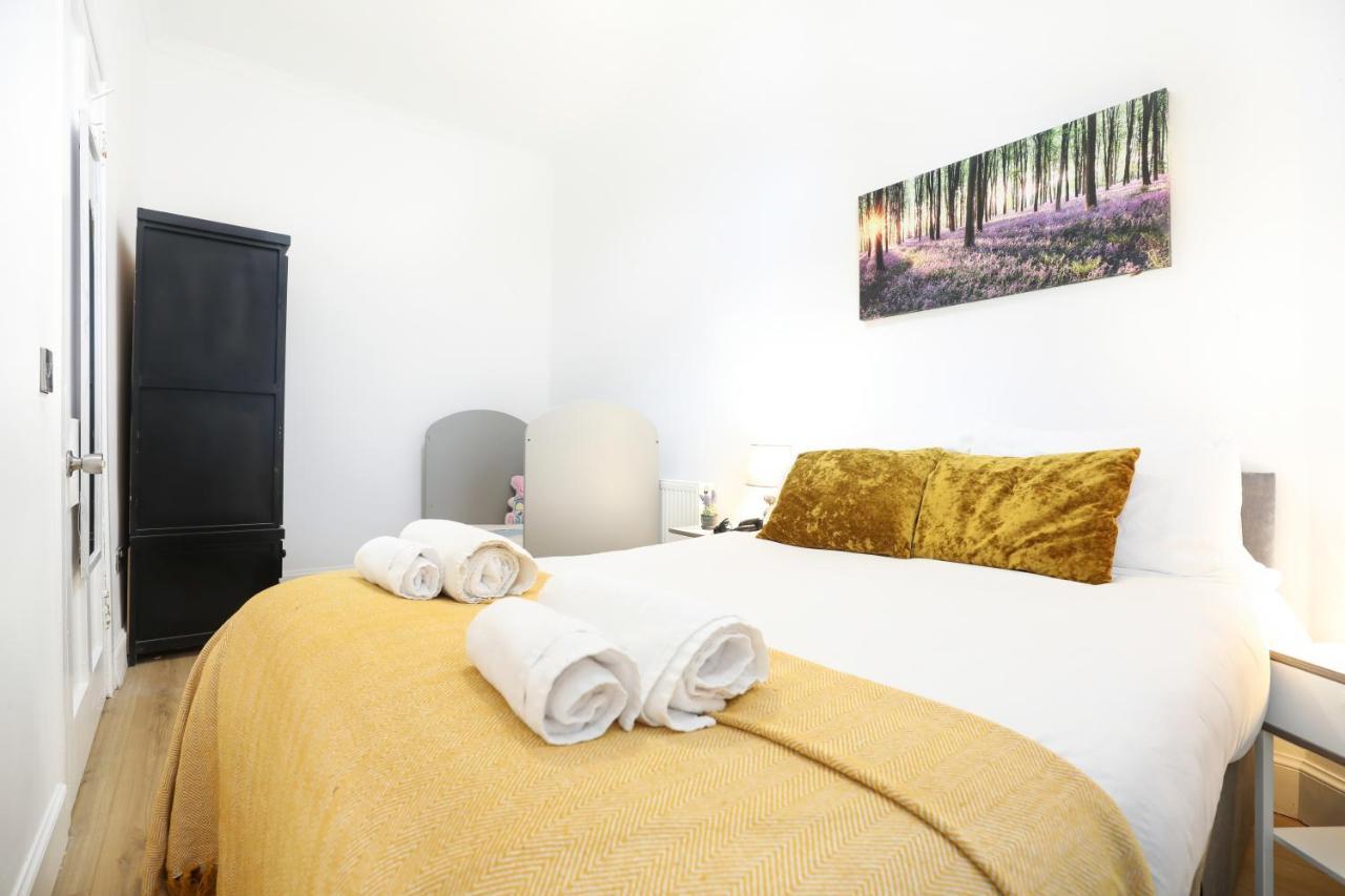 Stunning Modern 3 Bedroom Apartment Edinburgh Dış mekan fotoğraf