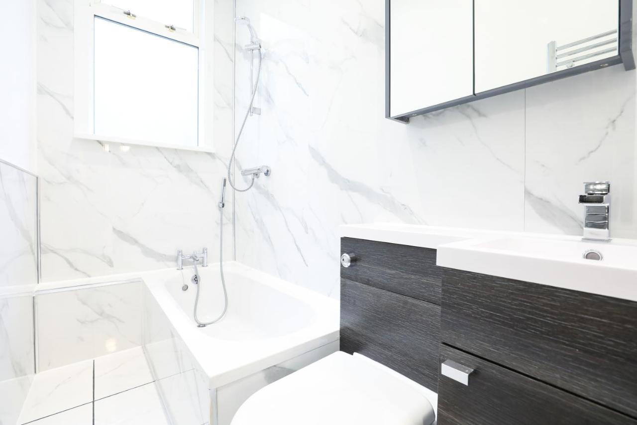 Stunning Modern 3 Bedroom Apartment Edinburgh Dış mekan fotoğraf