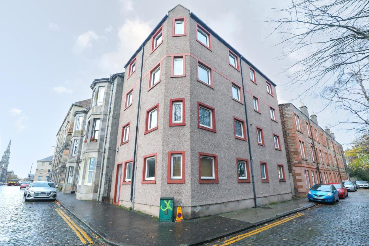 Stunning Modern 3 Bedroom Apartment Edinburgh Dış mekan fotoğraf
